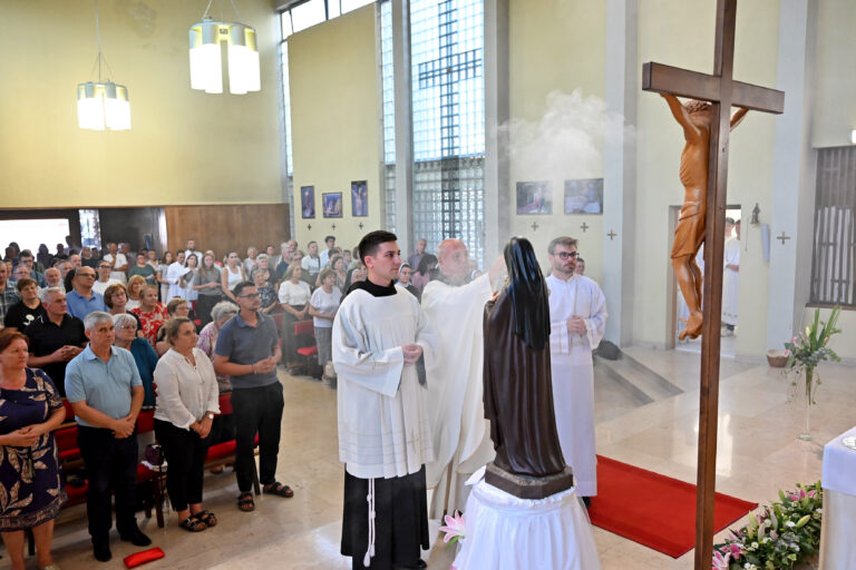 Proslavljena svetkovina svete naše Majke Klare!
